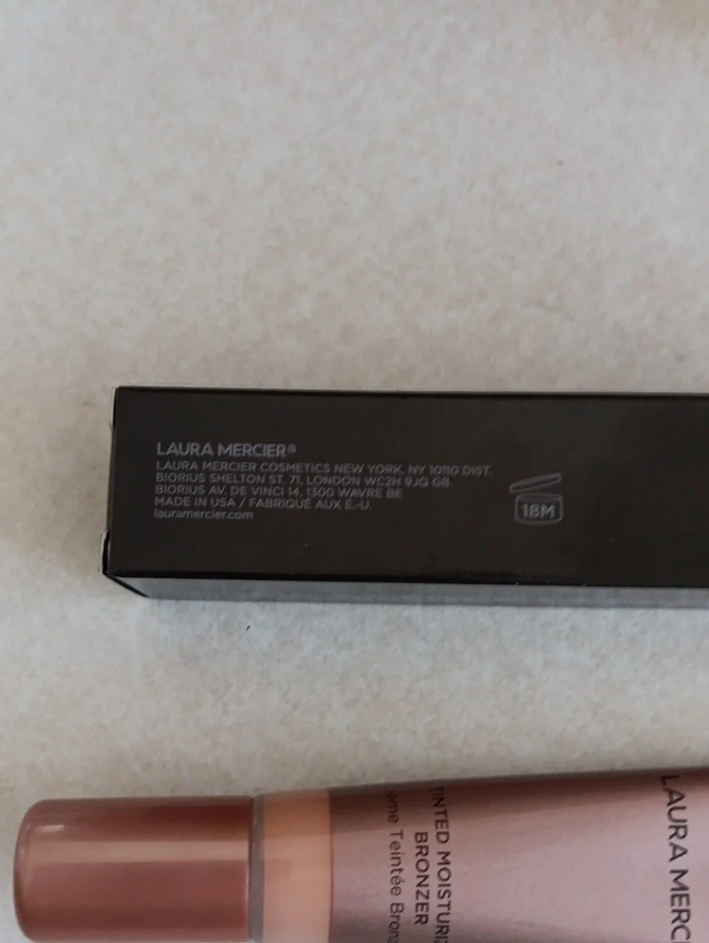 laura mercier Tinted Moisturizer Bronzer Sundrop 02.